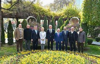 TFF Başkanı Hacıosmanoğlu’ndan Başkan Büyükkılıç’a...