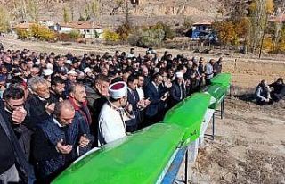 Trafik kazası bir aileyi hayattan kopardı: 4 ölü