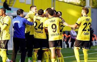 Trendyol Süper Lig: İstanbulspor: 4 - Iğdır FK:...