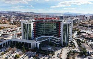 Usulsüz sağlık raporu düzenleyen 2’si emekli...