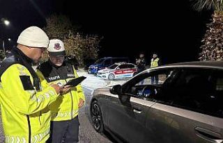 Uyuşturucu madde etkisinde araç kullanırken yakalandı