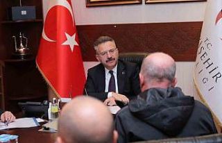 Vali Aksoy, Halk Günü Toplantısında vatandaşlarla...