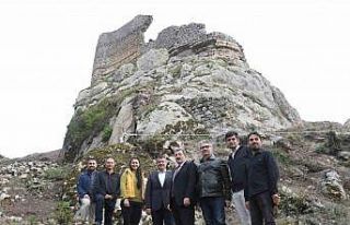 Vali Tavlı: “2 bin 300 yıllık Asarkale, insanlık...