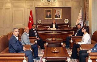 Vali Varol, şehit aileleriyle bir araya geldi