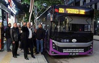 Van Büyükşehir Belediyesi’ne ’otobüs seferi’...