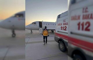 Van’da 5 günlük bebek ambulans uçakla İstanbul’a...