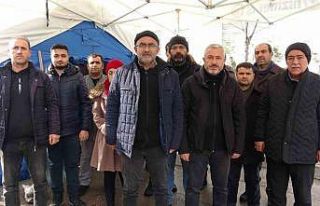 Van’da işten çıkarılanlar soğuk havada eylem...