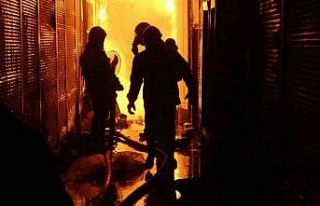 Van’da Mısır Çarşısı’nda çıkan yangın...