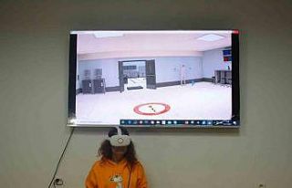 Veteriner adayları VR gözlükler sayesinde hayvanlarda...