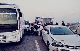 Yalova’da 5 araçlı zincirleme kaza: 4 yaralı