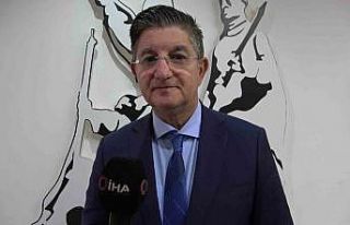 Yaylada vadiye atılan torbalarca çöp zorlu şartlarda...