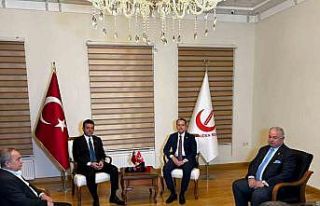 Yeniden Refah Partisi Genel Başkanı Erbakan ile...