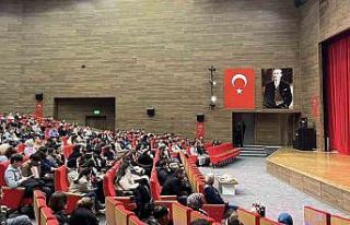 Yönetmen Karahan öğrencilerle söyleşi gerçekleştirdi