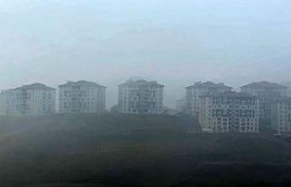 Yüksekova’da yoğun sis: Görüş mesafesi 10 metreye...