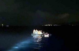 Yunan sahil güvenliği, 21’i çocuk 33 düzensiz...