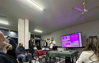 Yunusemre’de şiddetle mücadele seminerleri verildi