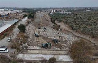 Zeytinli Çayı’nda ıslah çalışması yapılıyor