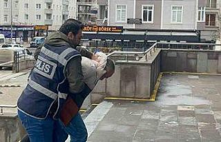 35 yıl 10 ay kesilmiş hapis cezası bulunan cezaevi...