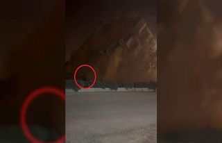 6 katlı binanın yıkımı sırasında panik yaşayan...