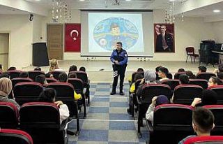 735 öğrenci güvenlik konularında bilgilendirildi
