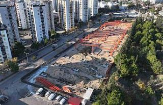 Adana Koop Kapalı Semt Pazarında çalışmalar hızlandı