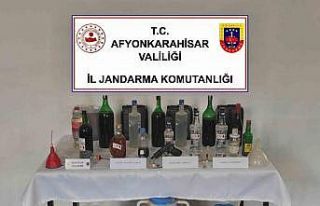 Afyonkarahisar’da litrelerce sahte kaçak alkol...