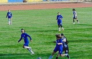 Ağrı ASPGSK Kadın Futbol Takımı, Erzincan Gençler...