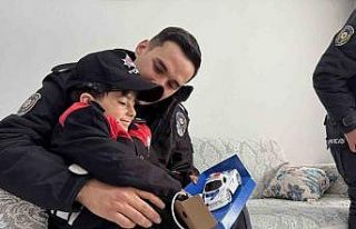 Ağrı’da yürüme engelli minik Asaf’ın polis...