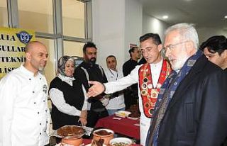 AK Parti Grup Başkanvekili Yenişehirlioğlu, Öğretmen...