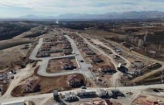 Akçadağ’da 2 bin 804 köy evi için çalışmalar...