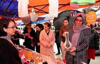 Akdeniz Belediyesinin ’Kadın Emeği Yılbaşı...