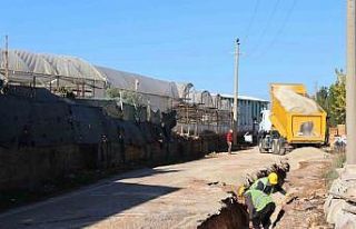 Aksu ilçesinde içme suyu hatları yenileniyor