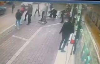 Alacak-verecek kavgasında yumruklar havada uçuştu