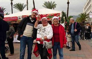 Alanya’da geleneksel Noel pazarı kapılarını...