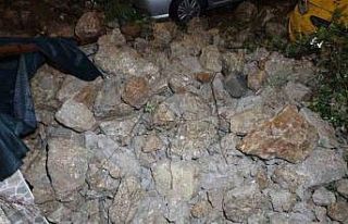 Alanya’da yağış sonrası istinat duvarı çöktü