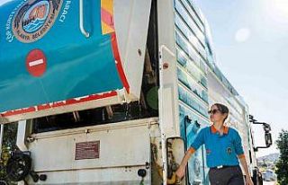 Alanya’nın temizliğine kadın eli değdi