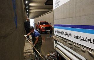 Antalya Büyükşehir Belediyesi 545 personel 336...