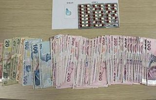 Antalya’da 2 şüphelinin üzerinde uyuşturucu...