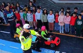 Antalya’da 30 bin öğrenci trafik dedektifi oldu
