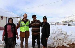 Antalya’nın ilçelerinde karla mücadele sürüyor