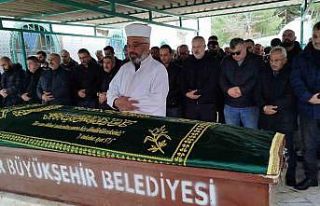 Araç içinde tabancayla vurularak ölen kadın toprağa...