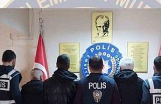 Ardahan’da kesinleşmiş hapis cezasıyla aranan...