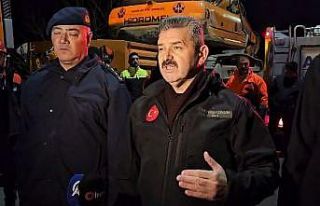 Artvin Valisi Turan Ergün: "Heyelan altında...