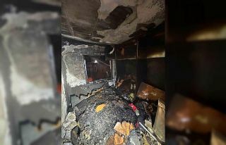 Aydın’da evde çıkan yangında 2 kişi dumandan...