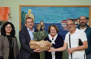 Ayvalık Kent Konseyi yeni yerine taşındı