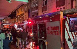 Bağcılar’da çatı katında yangın paniği: Mutfak...