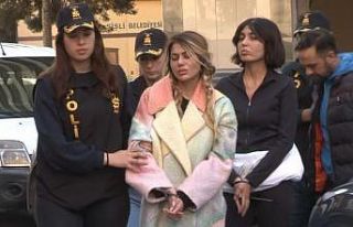 Bahar ve Nihal Candan’ın da aralarında bulunduğu...