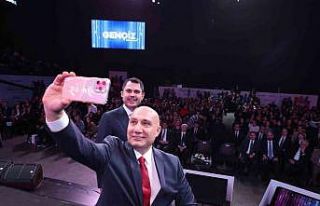 Bakan Kurum: "Sizlere plastikle kaplı bir dünyayı...