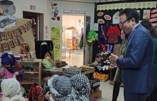 Bandırma’da miniklerden ’Yedi Bölgem Türkiye’m...