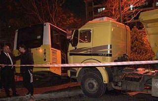 Başakşehir’de kontrolden çıkan İETT otobüsü...